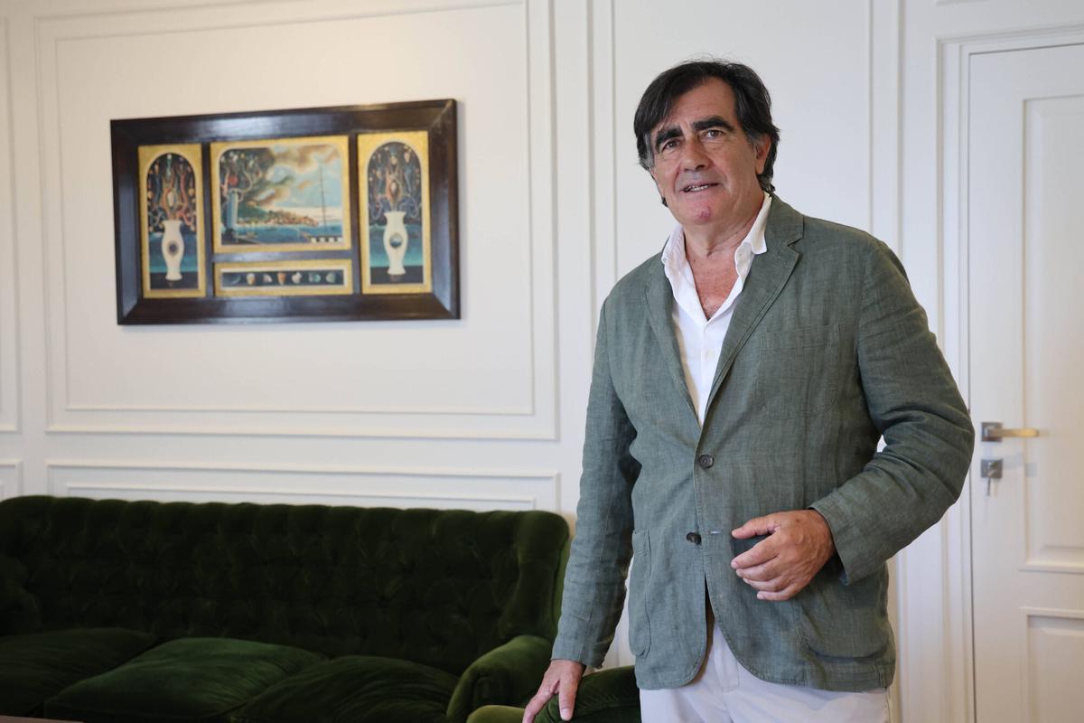 Vigo, Armadora Pereira en Jacinto Benavente. José Enrique Pereira, portador del estandarte de las fiestas del Cristo de la Victoria