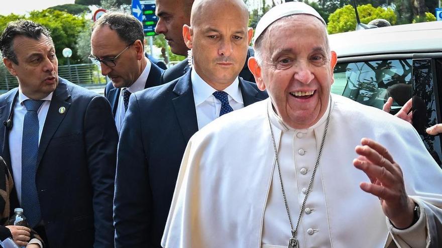 El Papa ha passat tres nits ingressat a causa d’una bronquitis