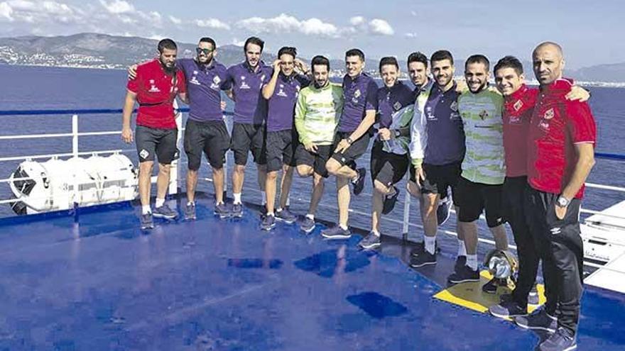 La plantilla del Palma Futsal se trasladó a Valencia con Balearia.