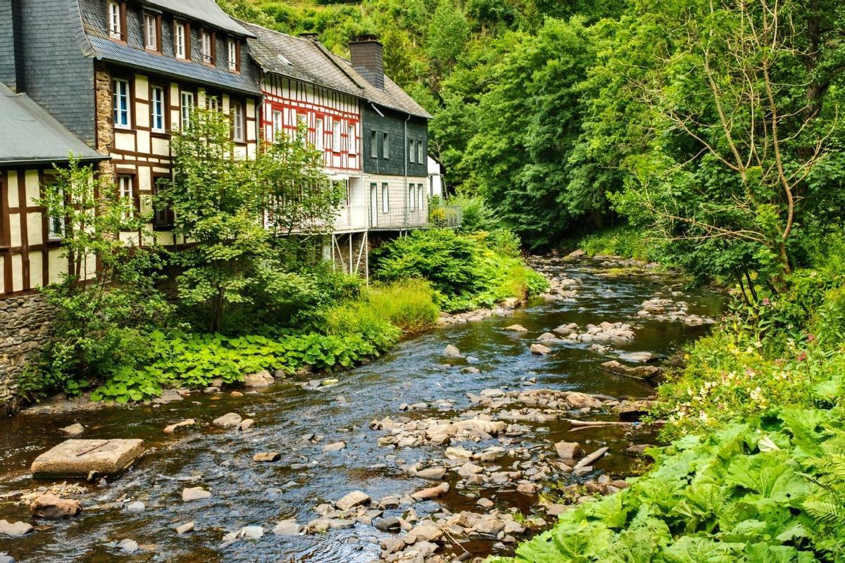 Eifel La Sorprendente Y Desconocida Regi n Volc nica De Alemania Viajar