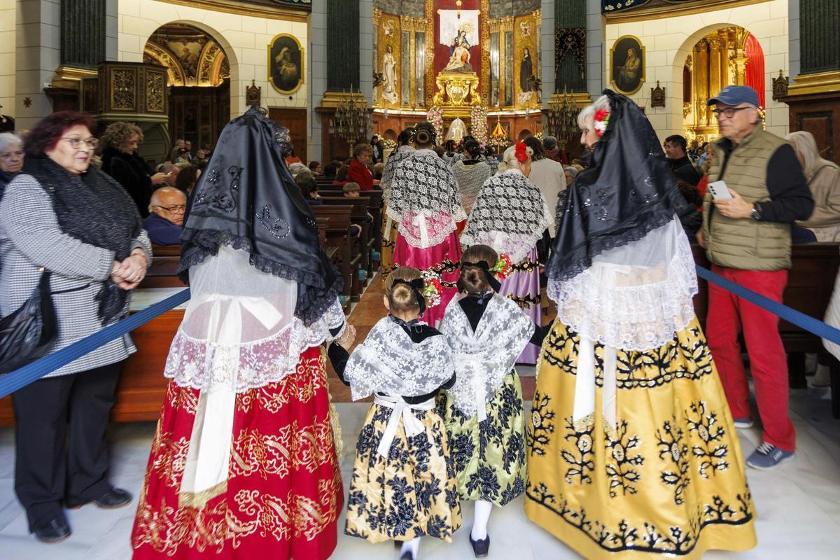 Las mejores imágenes del desfile de la ofrenda floral a la Virgen de la Caridad de Cartagena 2026