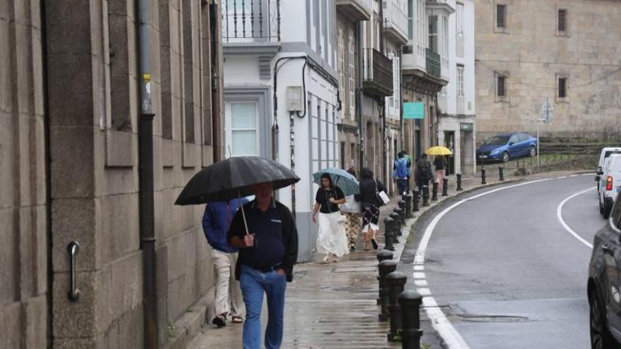 Galicia se despide del calor este domingo con la llegada de un frente con lluvias y tormentas