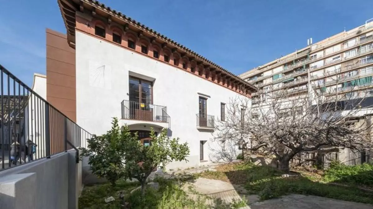 Badalona y Sant Adrià aspiran a reconvertir Can Rigalt y los edificios de Telefónica y los bomberos con el Pla de Barris