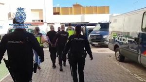Sis detinguts a La Línea per apedregar dos agents de la Vigilància Duanera a Gibraltar