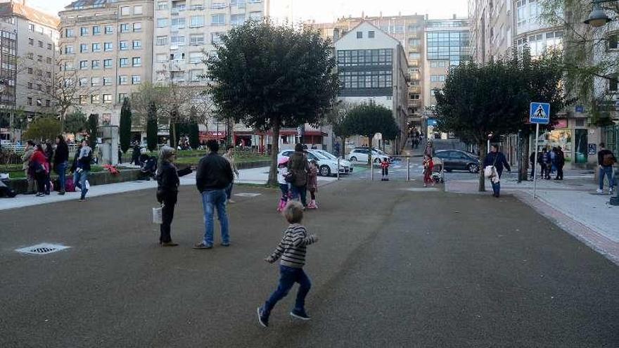 La zona peatonalizada en la plaza. // Rafa Vázquez