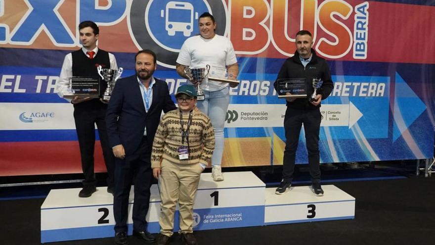 Los tres podios en las categorías mundial, continental y nacional.