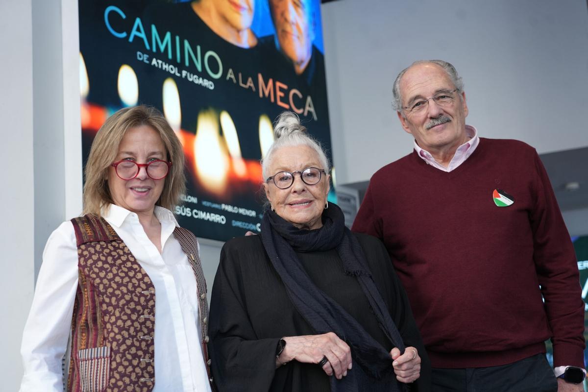 Los intérpretes de ‘Camino a la Meca’: Lola Herrera, Natalia Dicenta y Carlos Olalla.