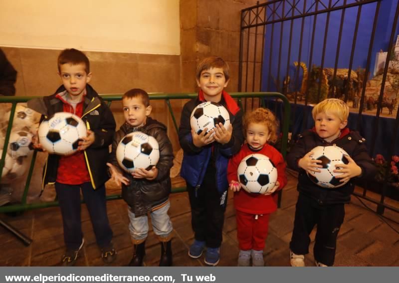 El Cartero Real recogió las ilusiones de los niños de Castellón