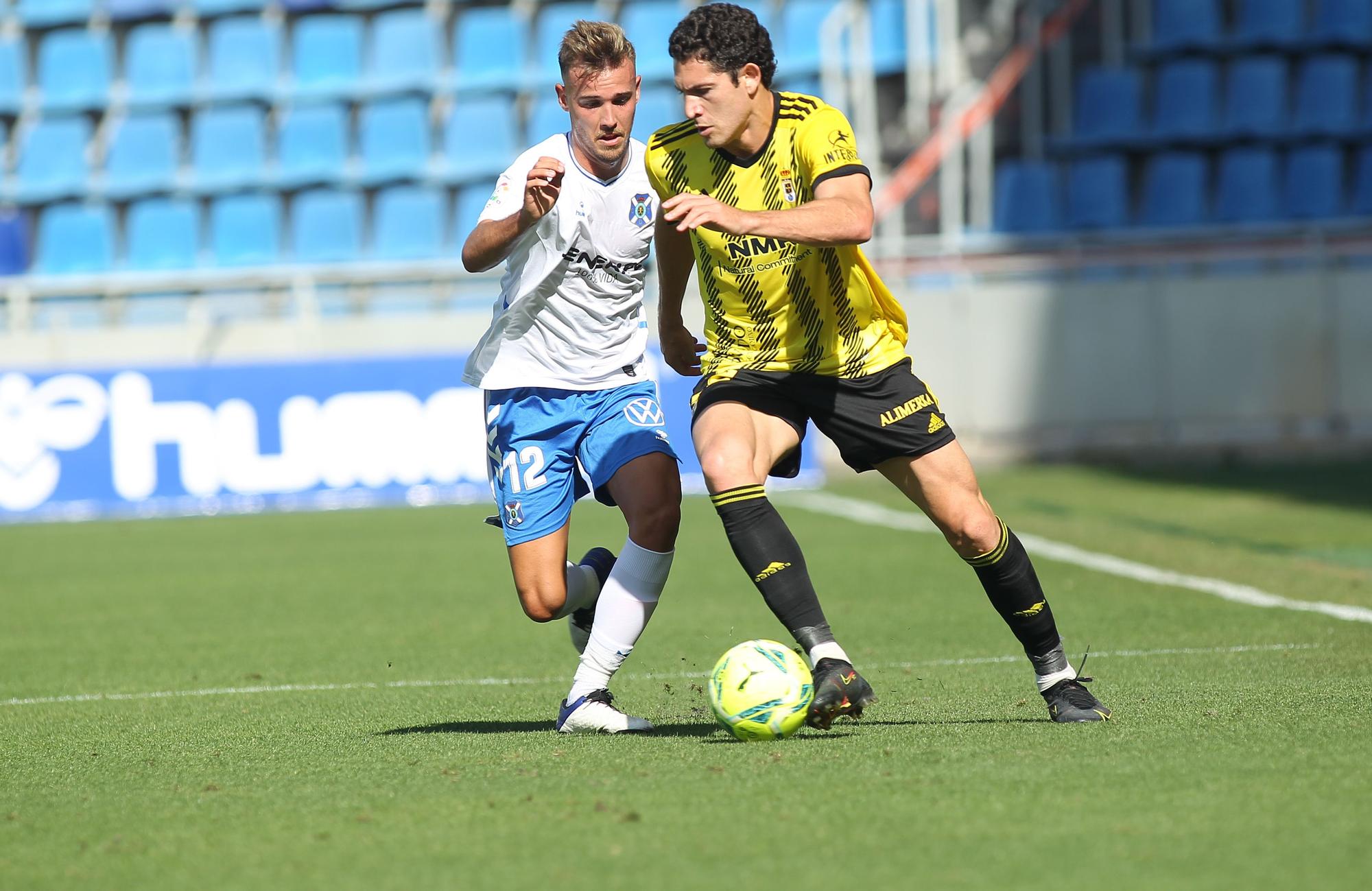 El partido del Oviedo en Tenerife, en imágenes