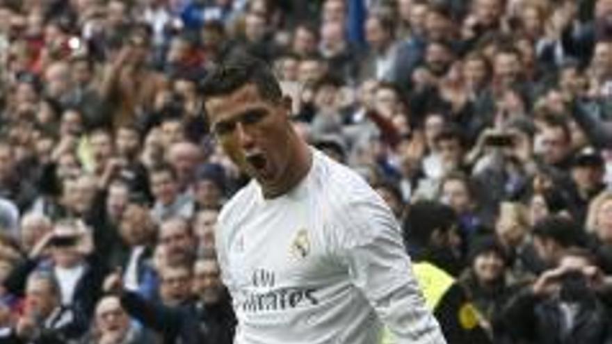 Cristiano Ronaldo celebra uno de sus goles al Athletic.