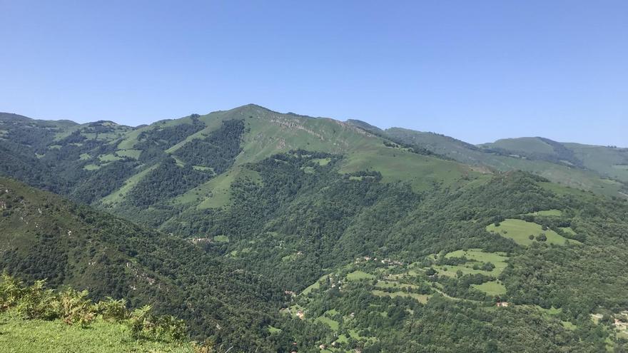 Ruta al pico La Róbliga