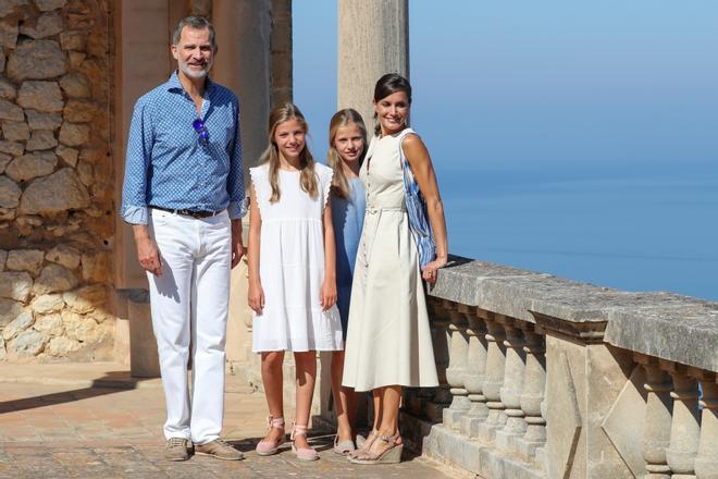 La reina con su familia en Mallorca