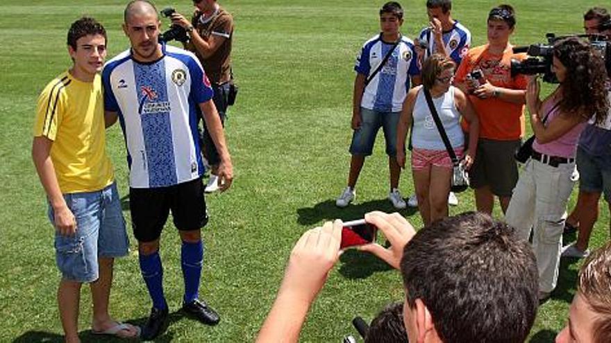 Rodri: &quot;Tenía ganas de venir a un gran equipo y con posibilidades de ascender&quot;