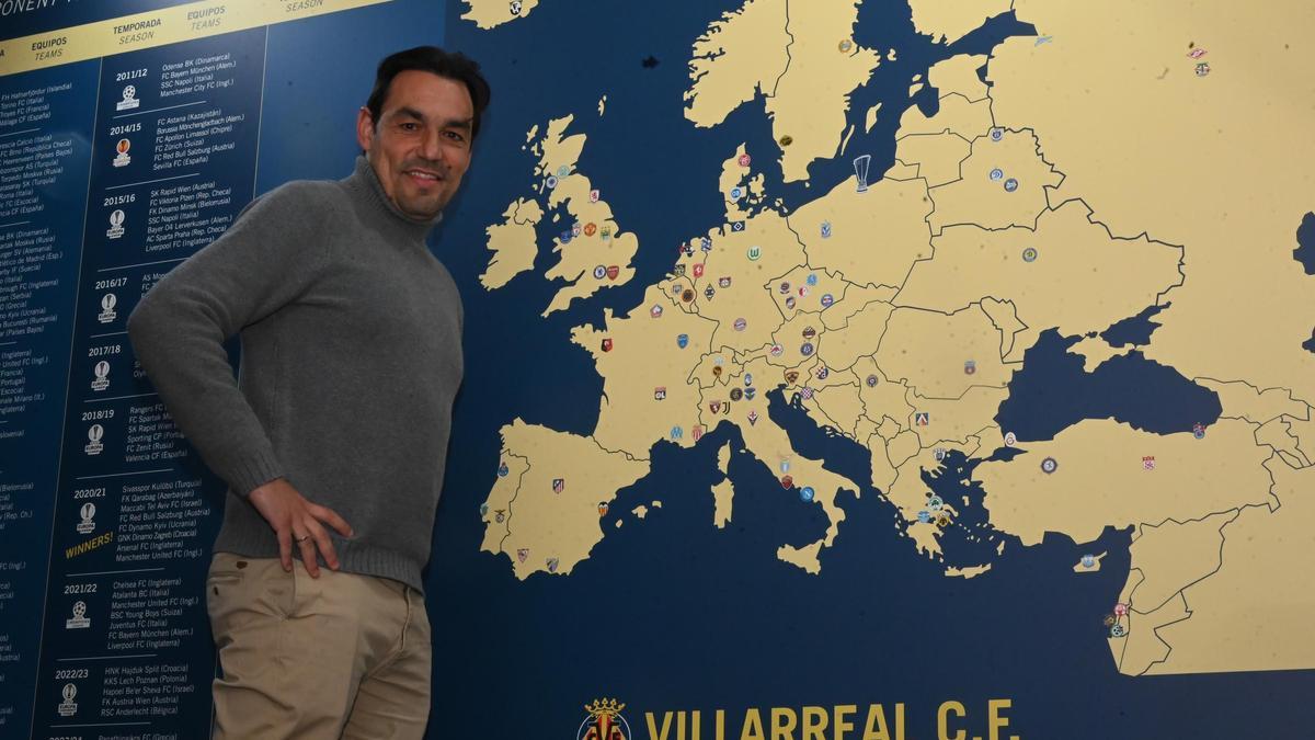 Miguel Ángel Tena, director de fútbol del Villarreal CF, en la Ciudad Deportiva José Manuel Llaneza.