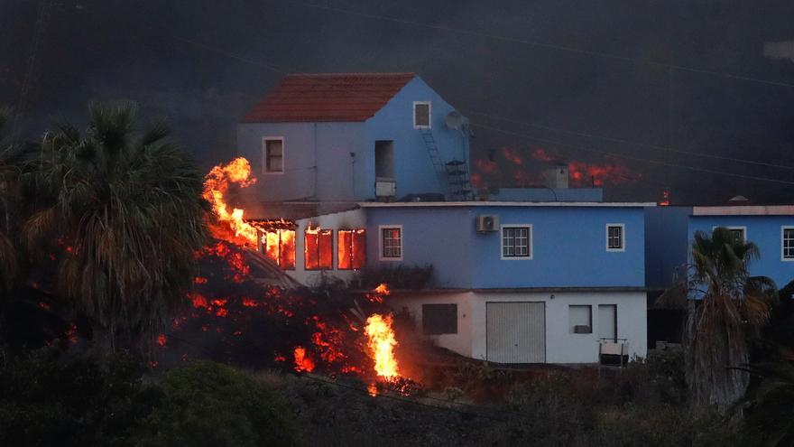 Así devoran las llamas las casas de Tajuya