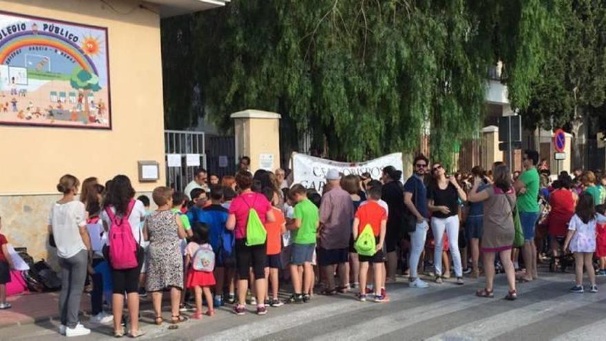 Protesta de los alumnos del CEIP Obispos García Ródenas de Bullas.