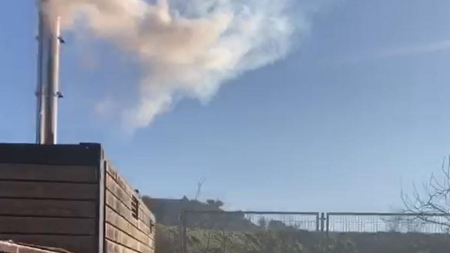 L’escola La Valldan de Berga vol solucions  per reduir el fum de la caldera de biomassa