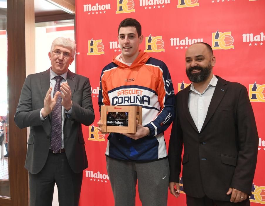 Ángel Hernández, premio Jugador Cinco Estrellas