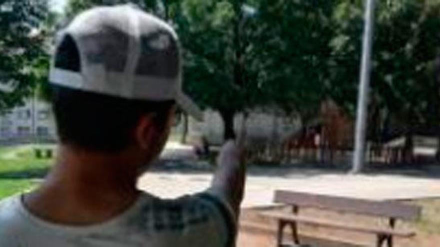 Detenido por disparar balines contra la gente en un parque infantil en Vigo