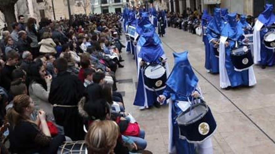 El Viernes Santo desfila hacia la Pascua