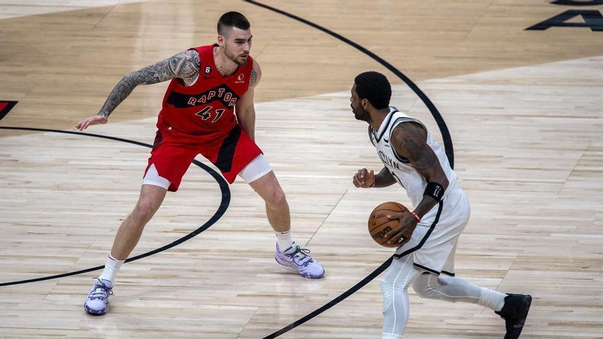 Los Nets, con un gran Irving, ganan a los Raptors de un histórico Juancho