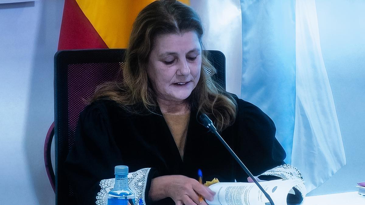 La jueza Elena Fernández Currás, en el juicio por el accidente del Alvia.