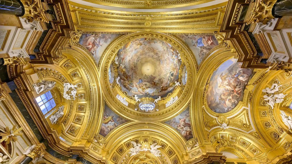 La capilla del Palacio Real de Madrid estrena iluminación por el 125 aniversario de Iberdrola: «Resalta su grandeza»