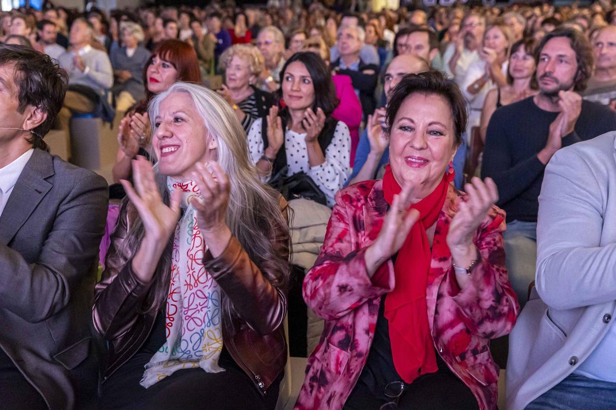 EN IMÁGENES: Las premios "Princesa" María Pagés y Carmen Linares protagonizan la presentación del documental sobre flamenco en La Vega EN IMÁGENES: Las premios "Princesa" María Pagés y Carmen Linares protagonizan la presentación del documental sobre flamenco en La Vega