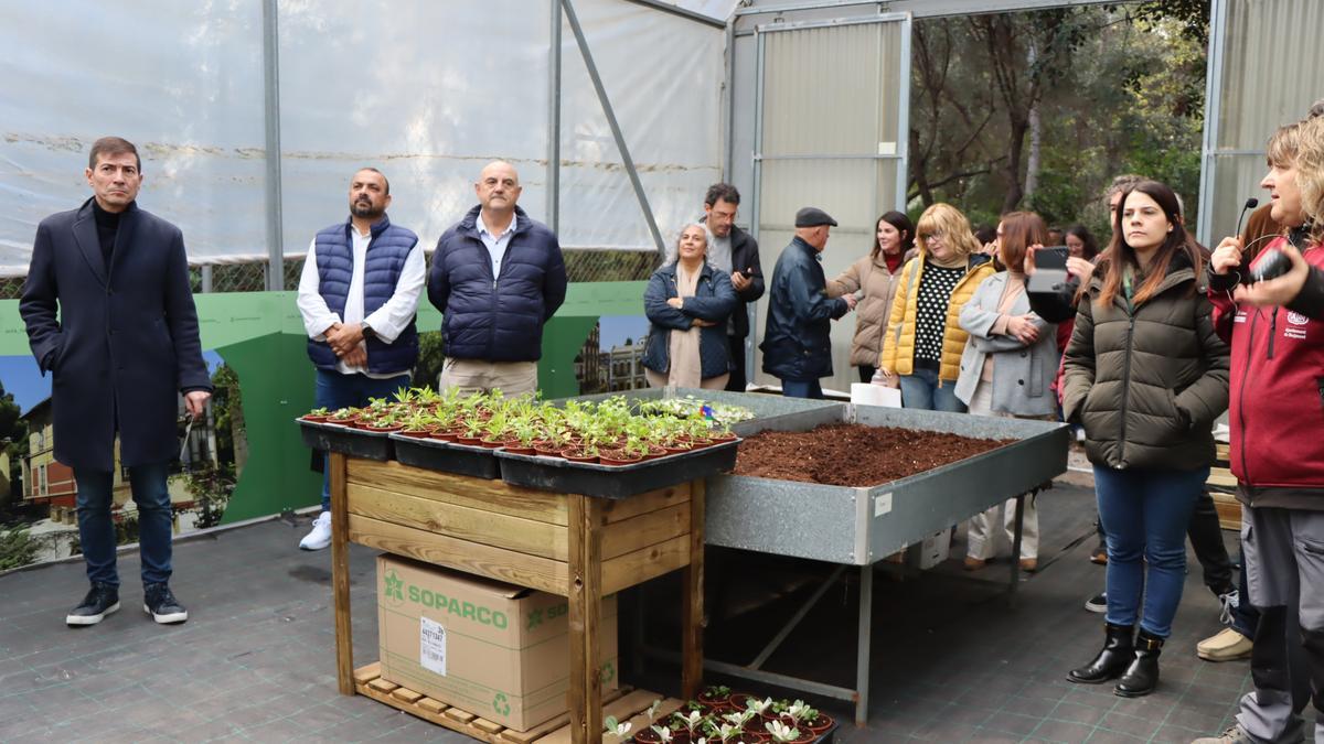 Apertura del Aula Natura l’Eixereta, con la presencia del alcalde Rafa García.