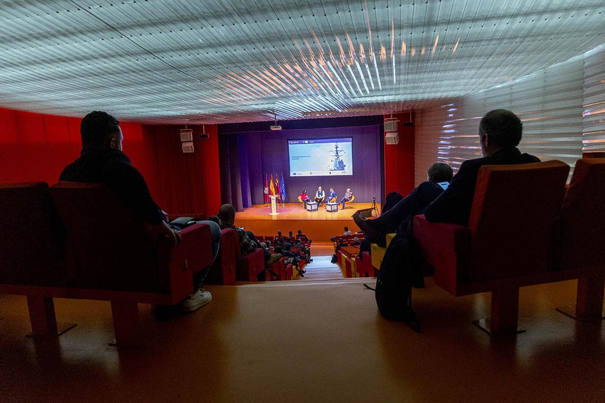 Una de las salas del auditorio de congresos El Batel.