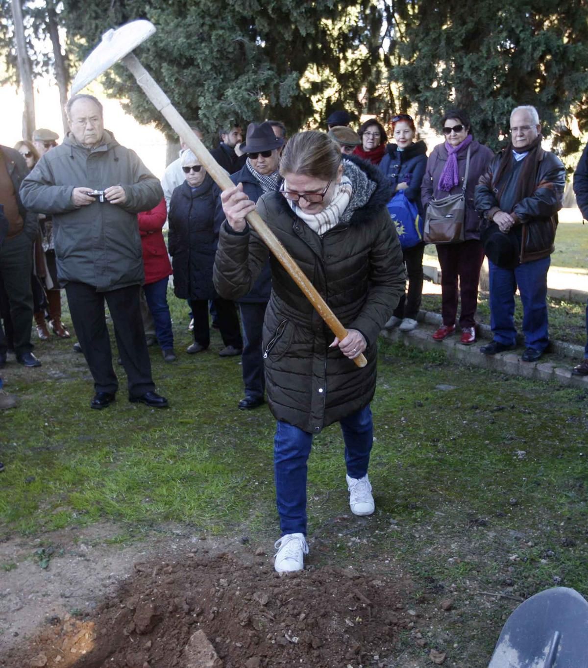 Comienza la segunda fase del proceso de exhumaciones en el cementerio de la Salud