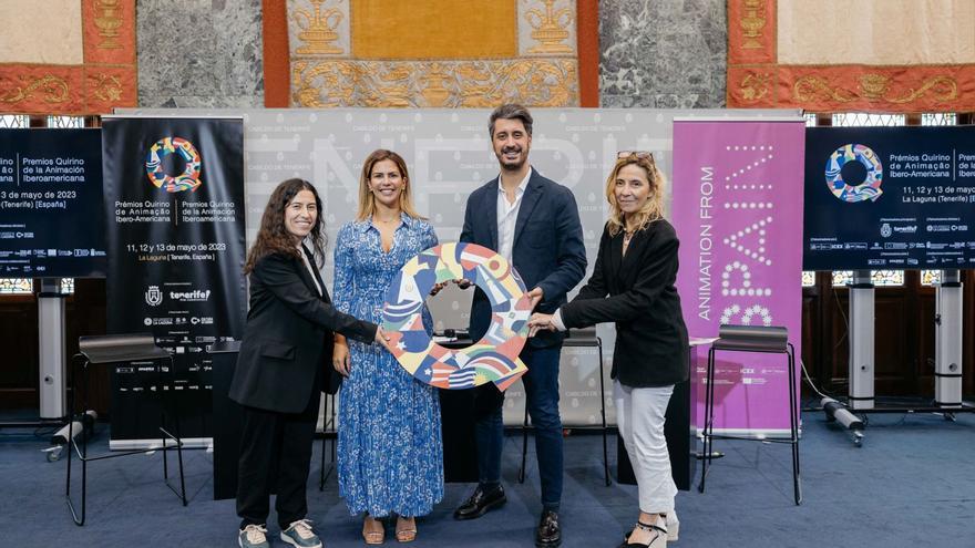 Bea Bartolomé, Laura Castro, Luis Yeray Gutiérrez y Pilar Merino, ayer en la presentación de los Premios Quirino.