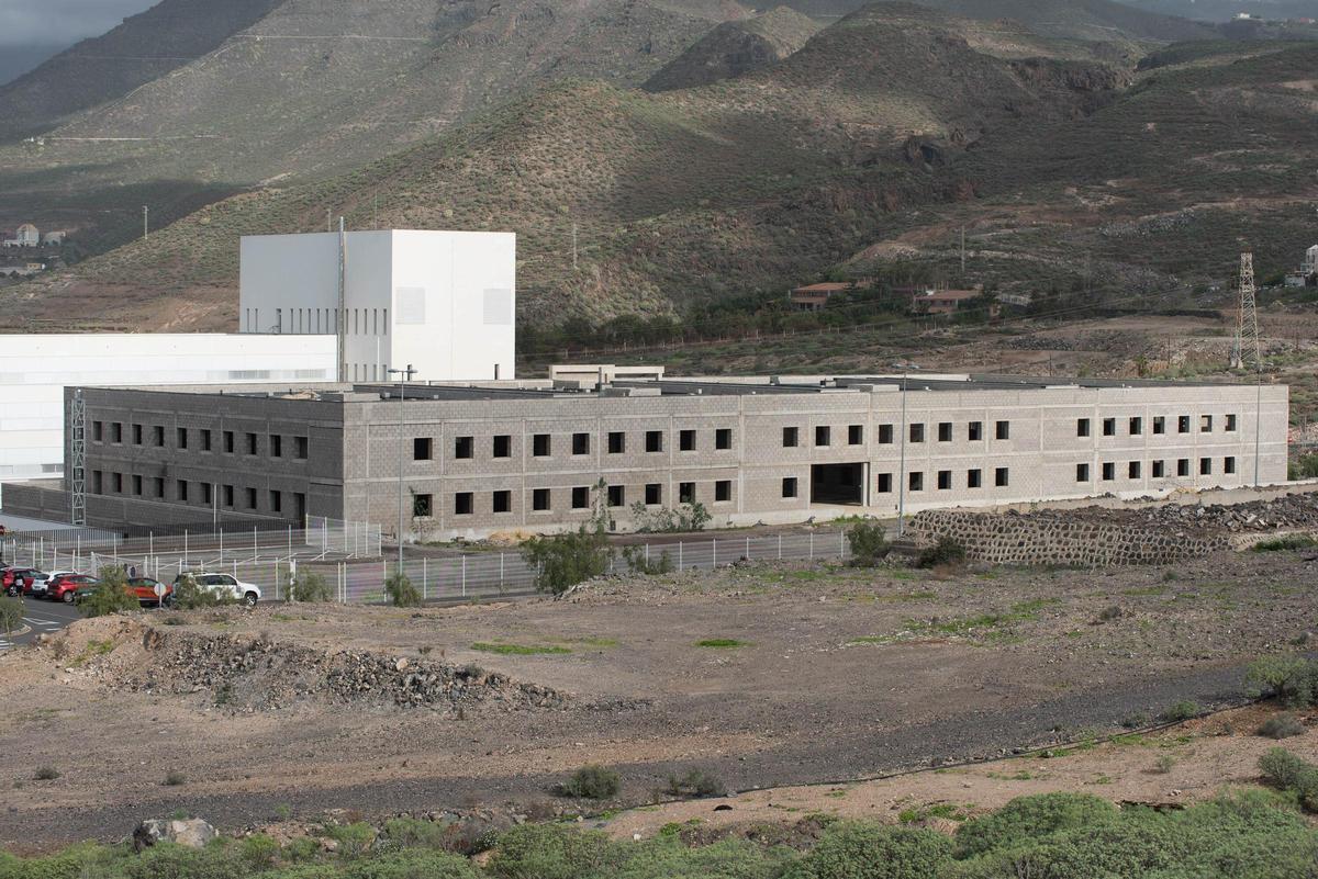 Dependencias del Hospital del Sur sin terminar