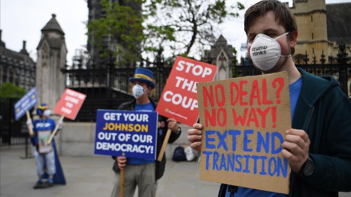 zentauroepp53635631 london united kingdom 03 06 2020 anti brexit protesters200604152948 zentauroepp53635631 london united kingdom 03 06 2020 anti brexit protesters200604152948