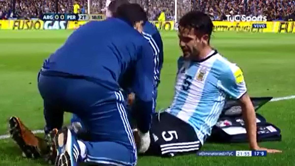 Gago se lesionó durante el encuentro contra Perú