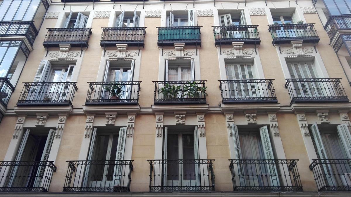 La fachada de un edificio de Madrid,