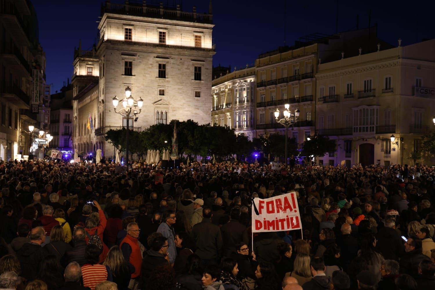 Sexta manifestación contra Carlos Mazón por la gestión de la dana