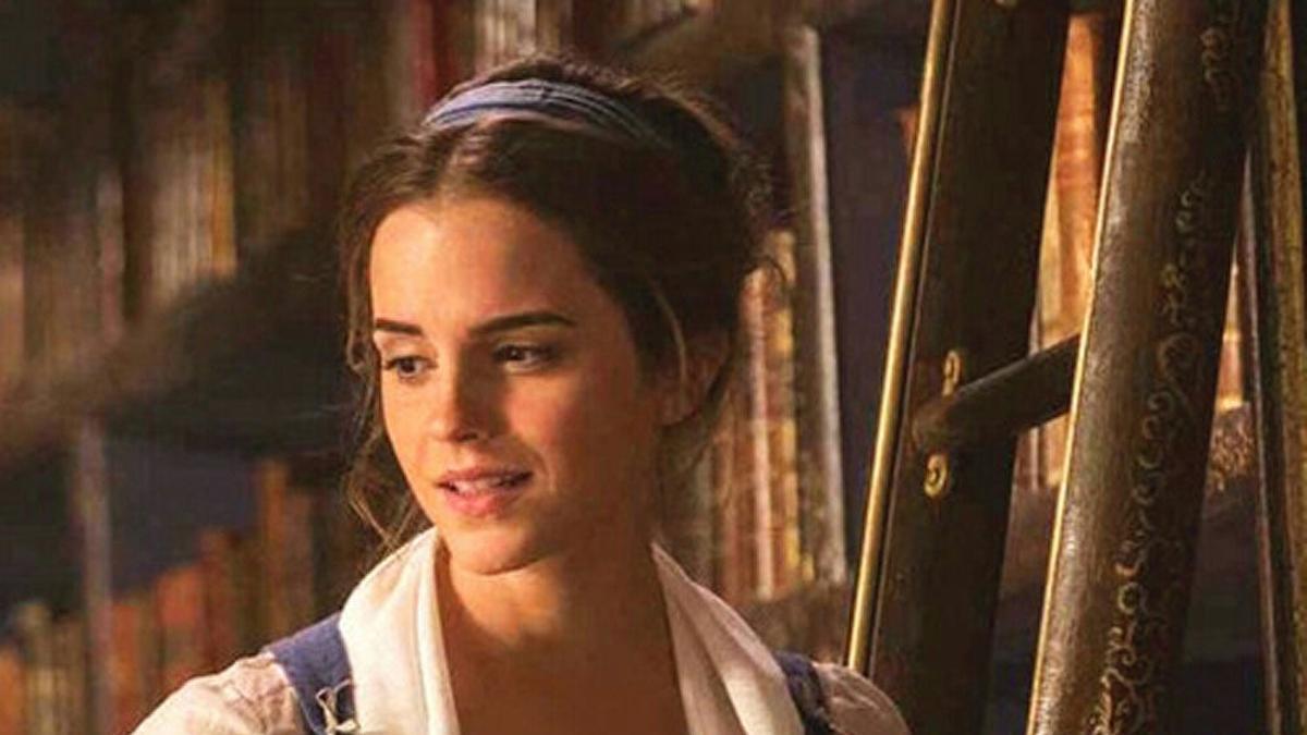 Emma Watson en una escena de la película 'La Bella y la Bestia'