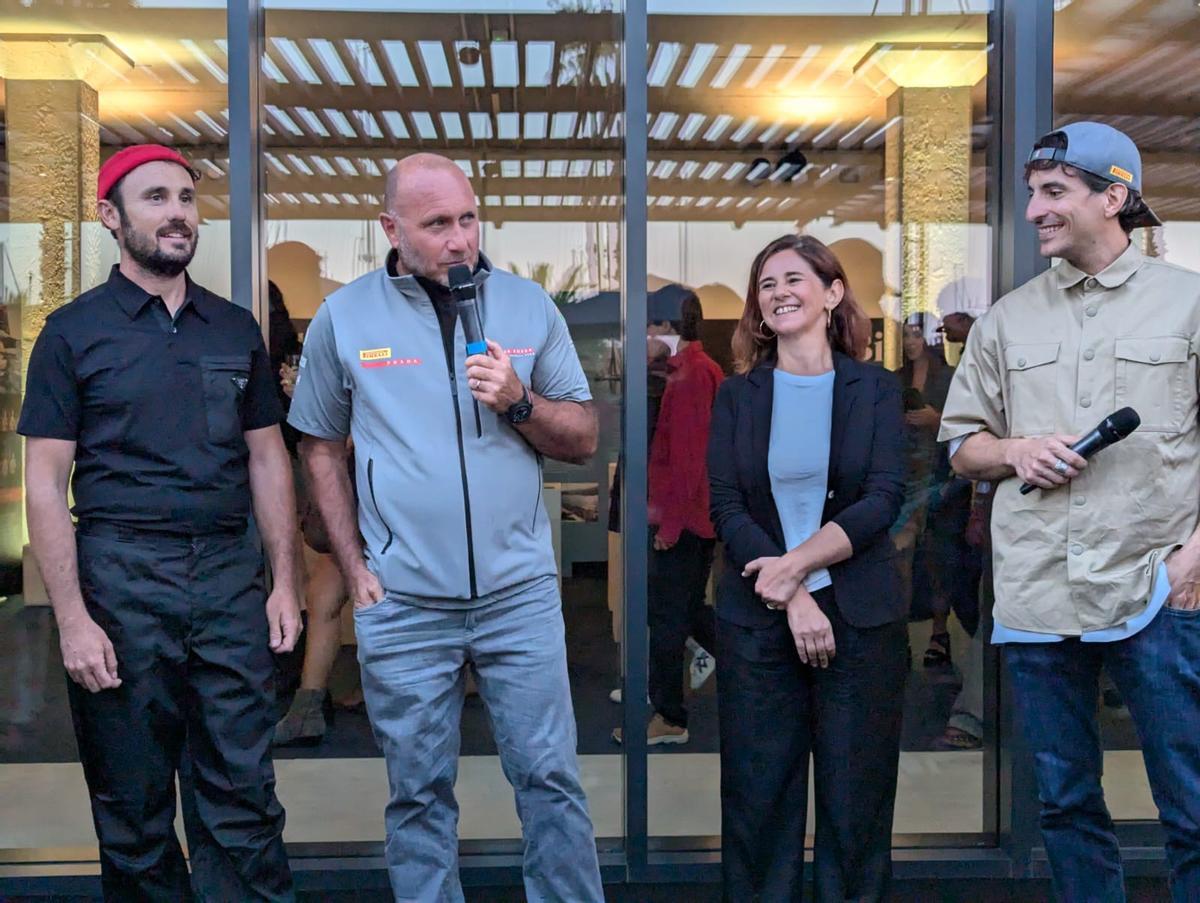 Max Sirena, director de Luna Rossa, y Lorenzo Bertelli (a la derecha), de Prada, en el acto de presentación de la exposición Ocean&amp;Climate Village del programa Sea Beyond de Prada en colaboración con la Unesco.