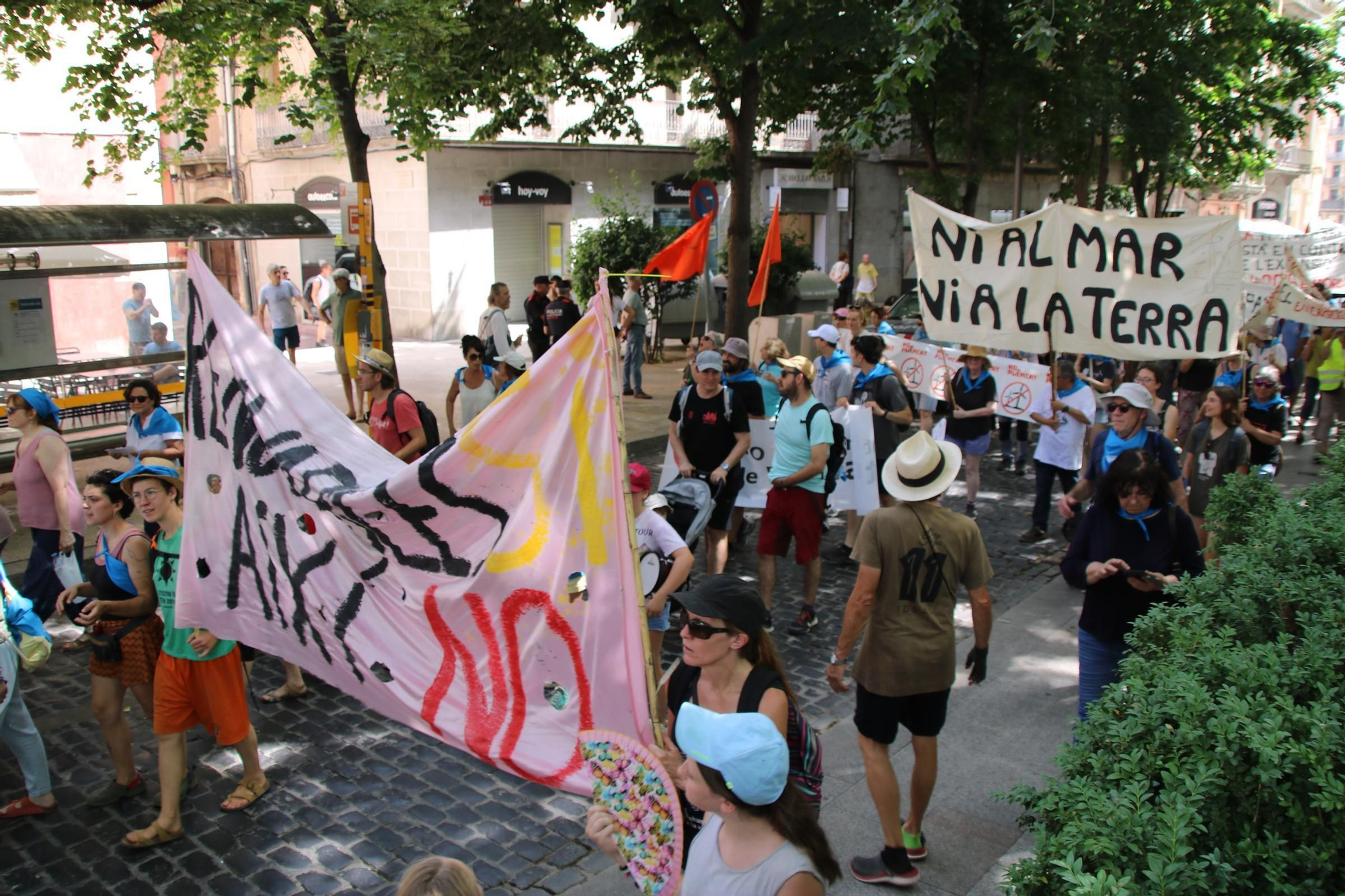 Les imatges de la mobilització a Figueres en defensa del territori