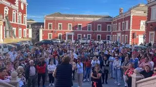 Concentración en Fernán Núñez en protesta por la detención de un vecino