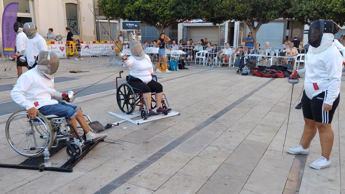 Exhibición de esgrima adaptada en Alfafar.