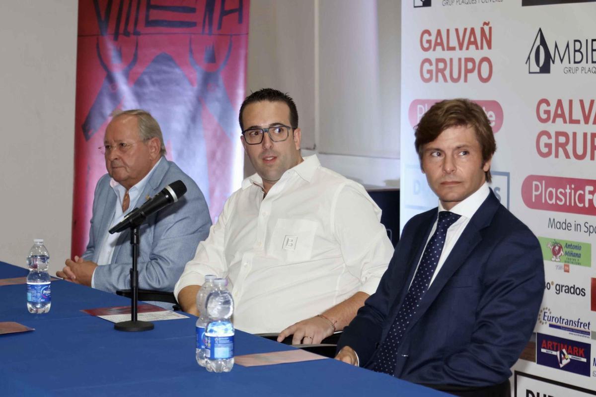Villena presenta el cartel de la corrida de Manzanares, Roca Rey y Alfredo Bernabéu