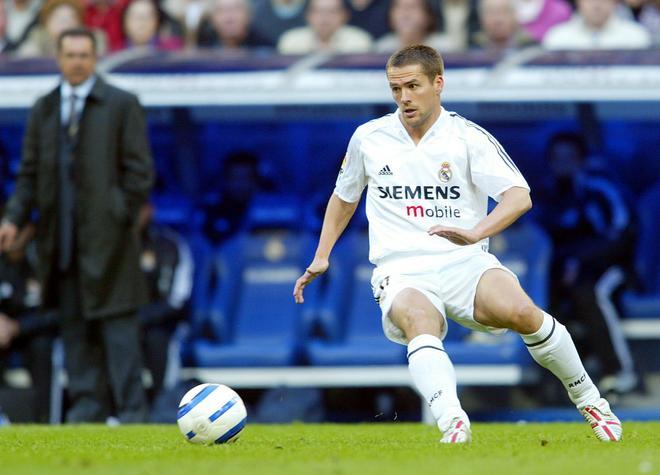 Michael Owen llegó a Madrid procedente del Liverpool con el balón de oro bajo el brazo