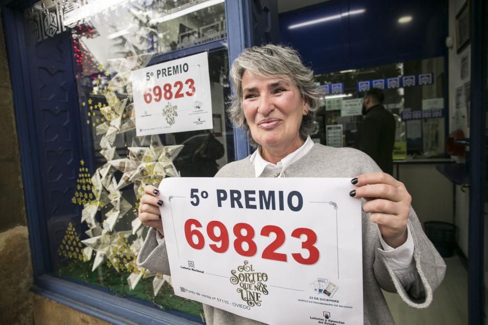 Celebración de un quinto premio en Arzobispo Guisasola, en Oviedo