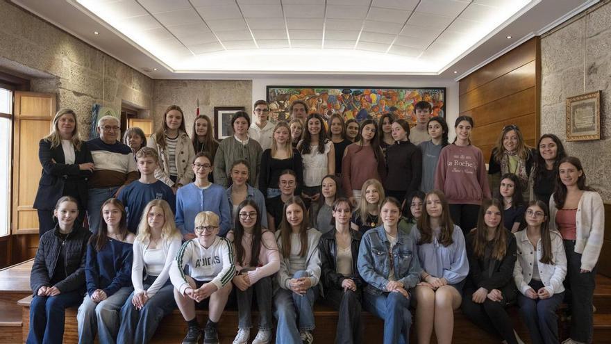 Estudiantes alemanes descubren la vida y la cultura de O Carballiño en un intercambio juvenil