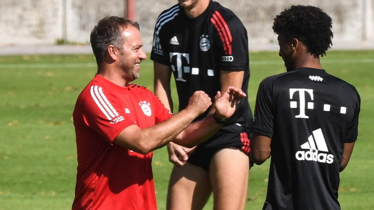 Hansi Flick y Kingsley Coman en el Bayern de Múnich