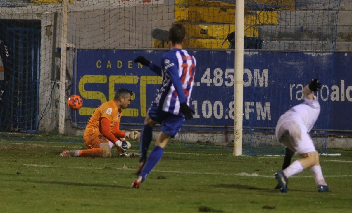 El Alcoyano elimina al Huesca de la Copa del Rey