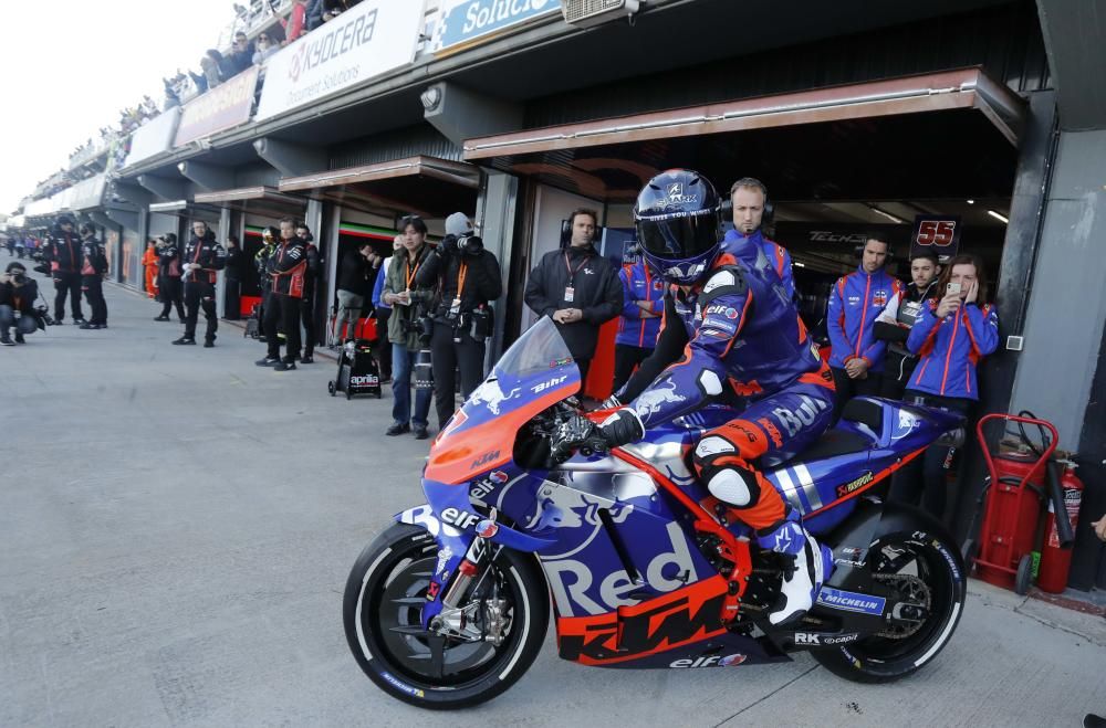 Debut de Iker Lecuona en MotoGP con KTM