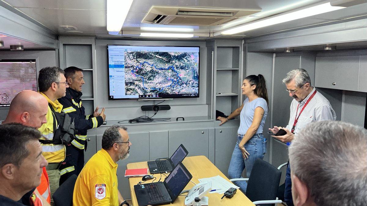 Mollà visita el puesto de mando avanzado en la Vall d&#039;Ebo.